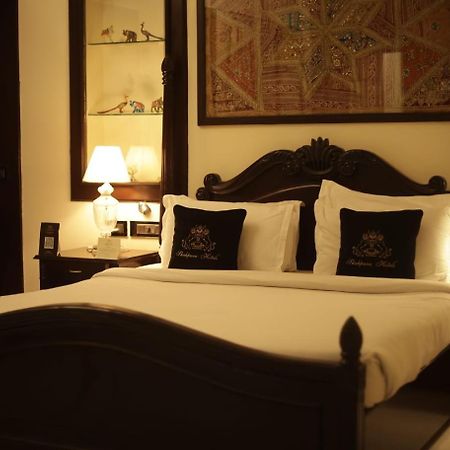 Shahpura Barliyas House Hotel อุเดเปอร์ ภายนอก รูปภาพ
